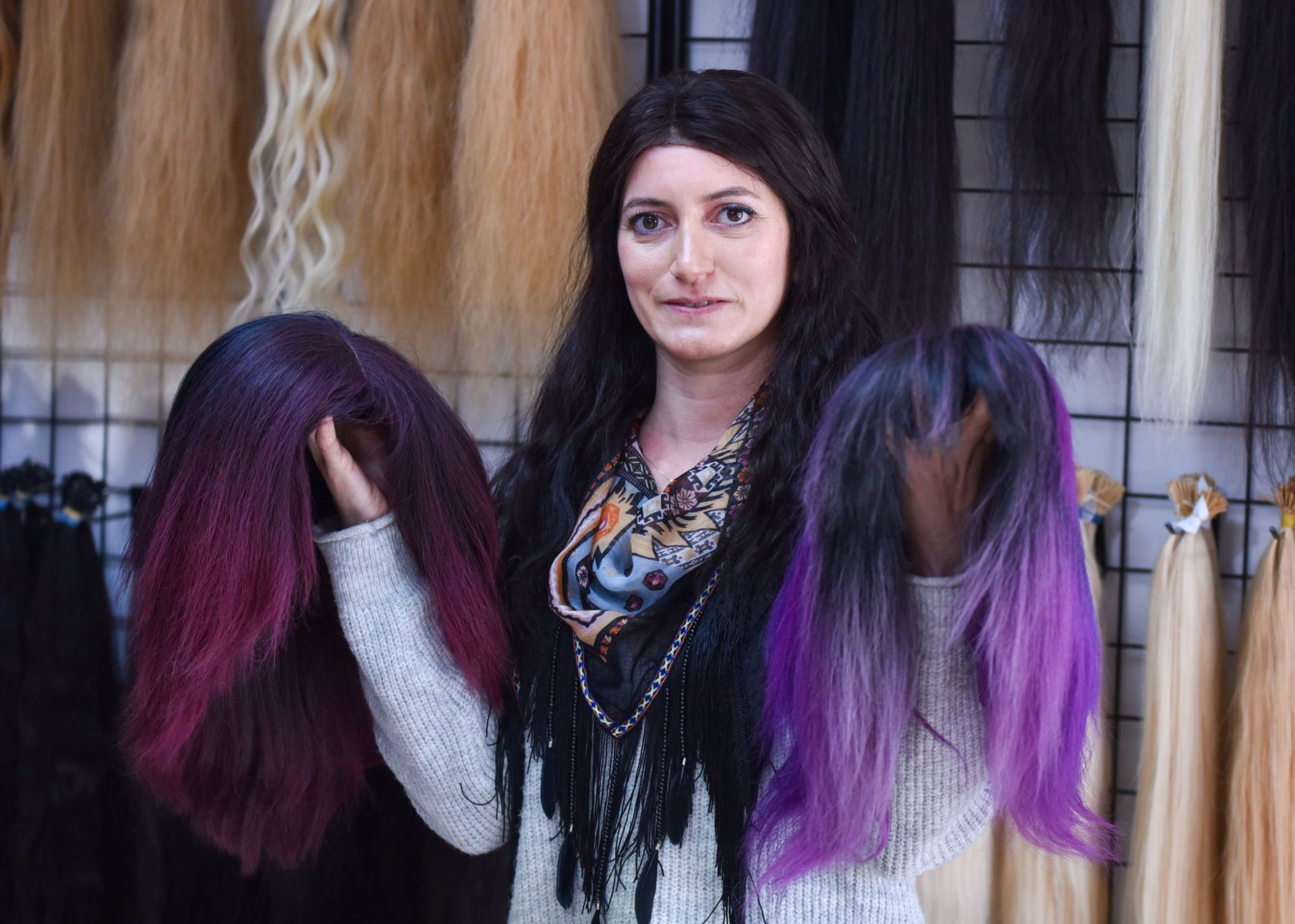 Perukçuların 'Türk saçı'na olan talebi artıyor, fiyatlar yükseliyor